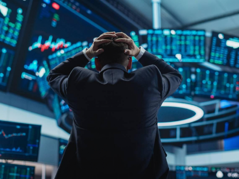 台股大跌千點，Nvidia一日救世主？12月降息預期急凍，今年最慘反轉背後訊號是？資金恐轉向「這類股」